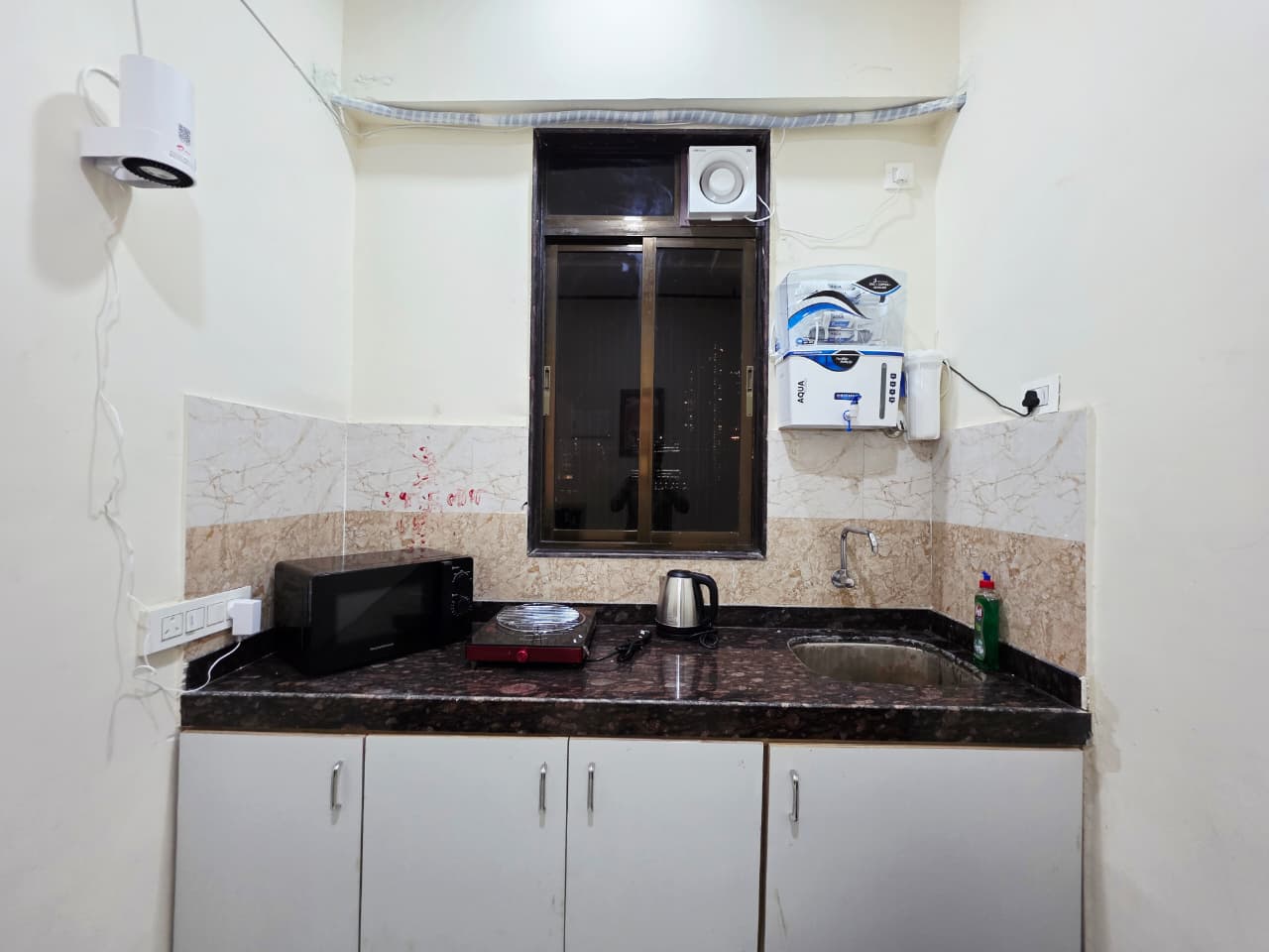 1BHK Aprt Near Phoenix Mall Lower Parel By Florastays - Tap to explore photos