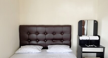 Hotel O Mantari Guesthouse Room Type - Indonesia Deluxe Double