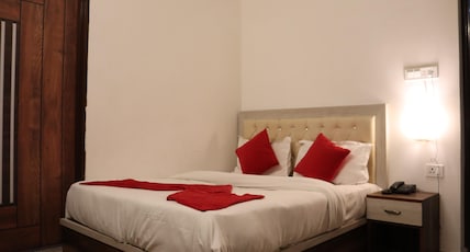 Paradise Inn Room Type - Queen Balcony Paradise Inn Room Type - Queen Balcony