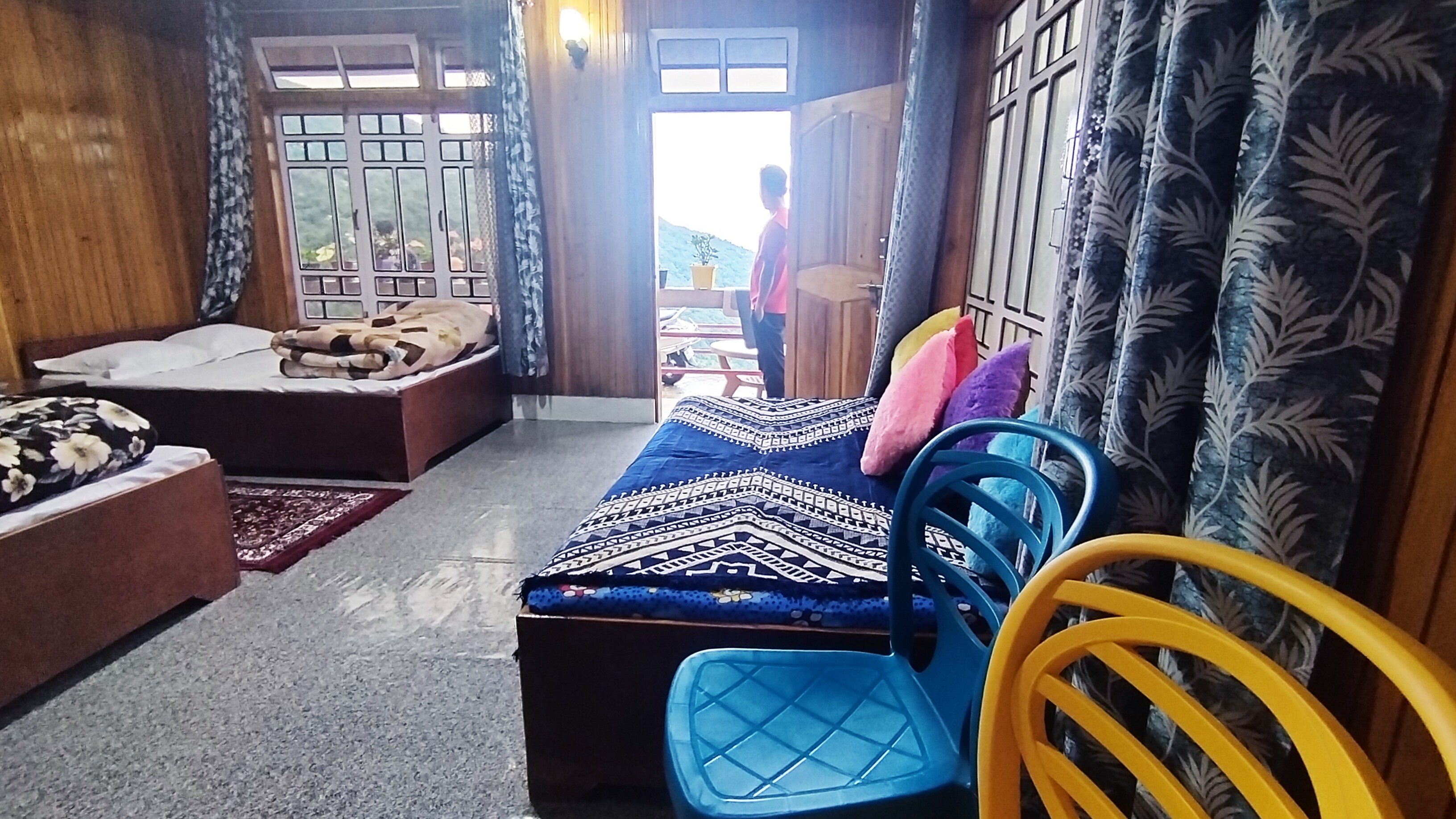 Dumi Homestay. - Tap to explore photos