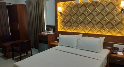 Mamatha Motels Room Type - DELUXE  AC  ROOM