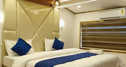 Vinayak Tours Houeboats Room Type - Room on a Houseboat