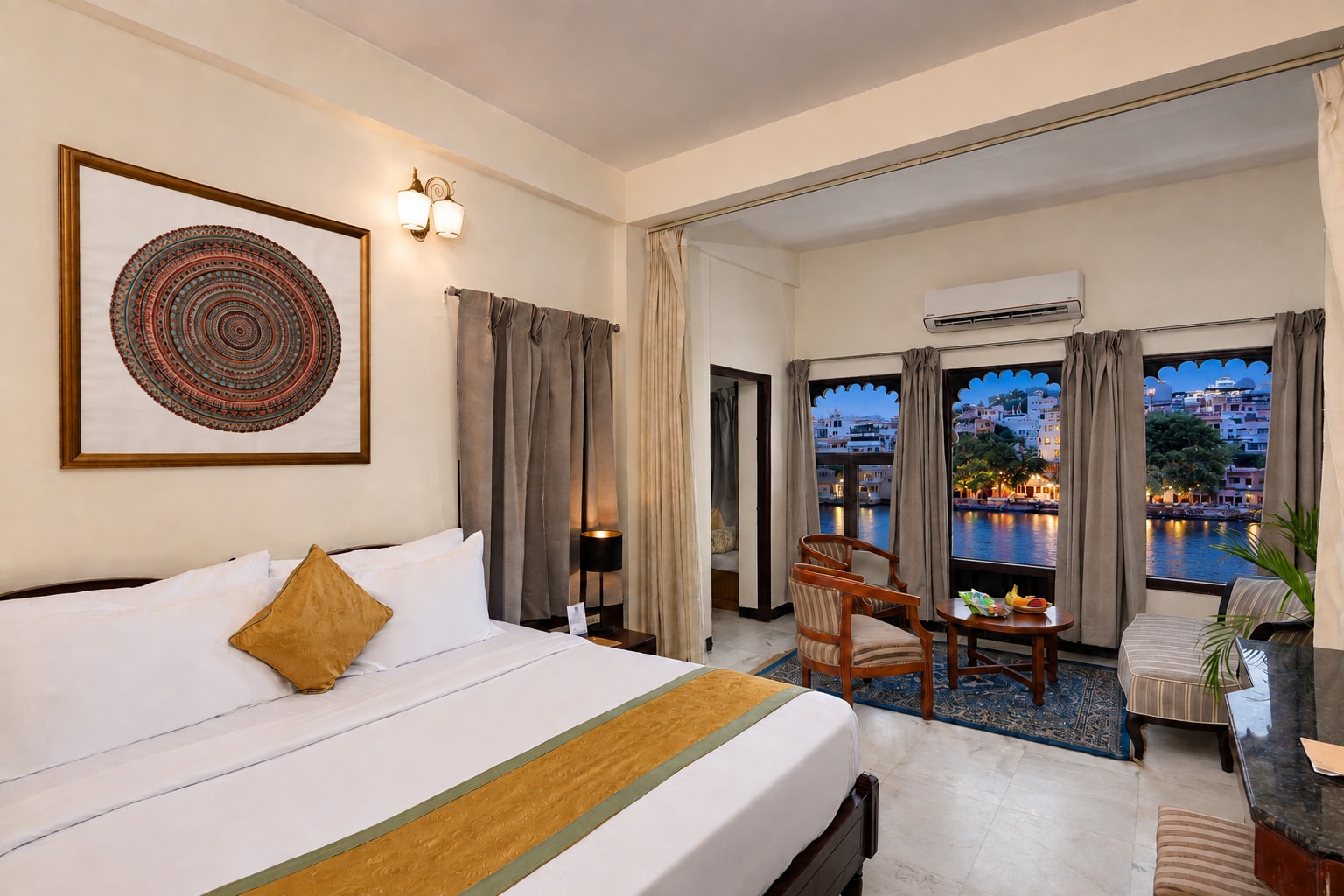 Sarovar - Lake Facing Boutique Hotel On Lake Pichola. - Tap to explore photos