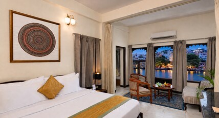 Sarovar - Lake Facing Boutique Hotel On Lake Pichola. Room Type - Signature Lake Facing Suite