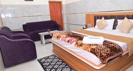 Paramjyoti Home Stay Near Ram Mandir ayodhya Room Type - Deluxe Darshan Room