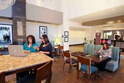 Hampton Inn & Suites by Hilton Winnie