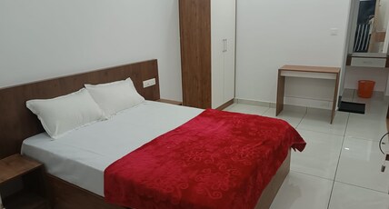 Everest Arcade Room Type - Deluxe Double Room with Balcony