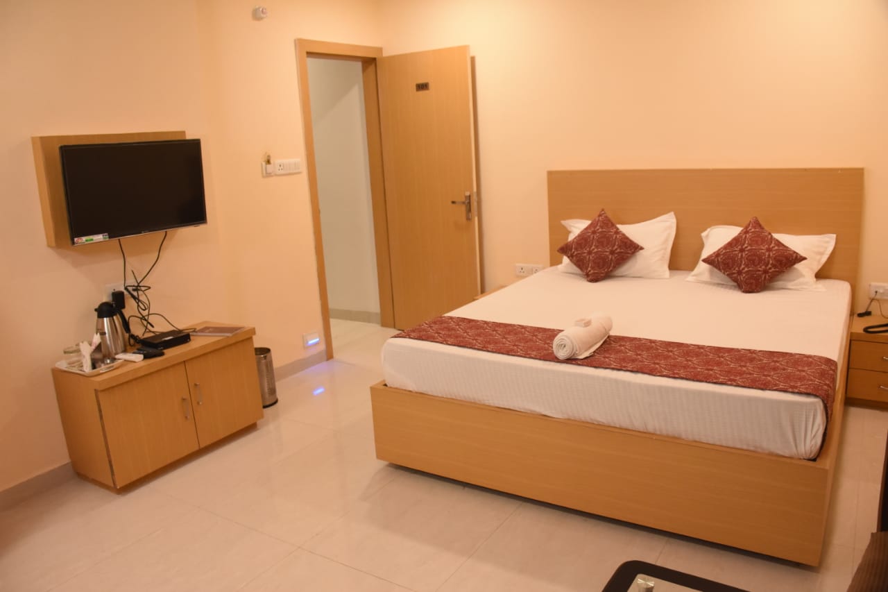 HOTEL JALSA  - Tap to explore photos