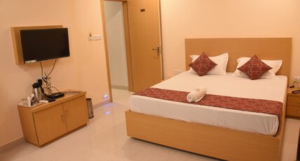 HOTEL JALSA  Room Type - Deluxe Room