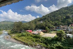 Hotel Ankita River & Hill View Chakrata