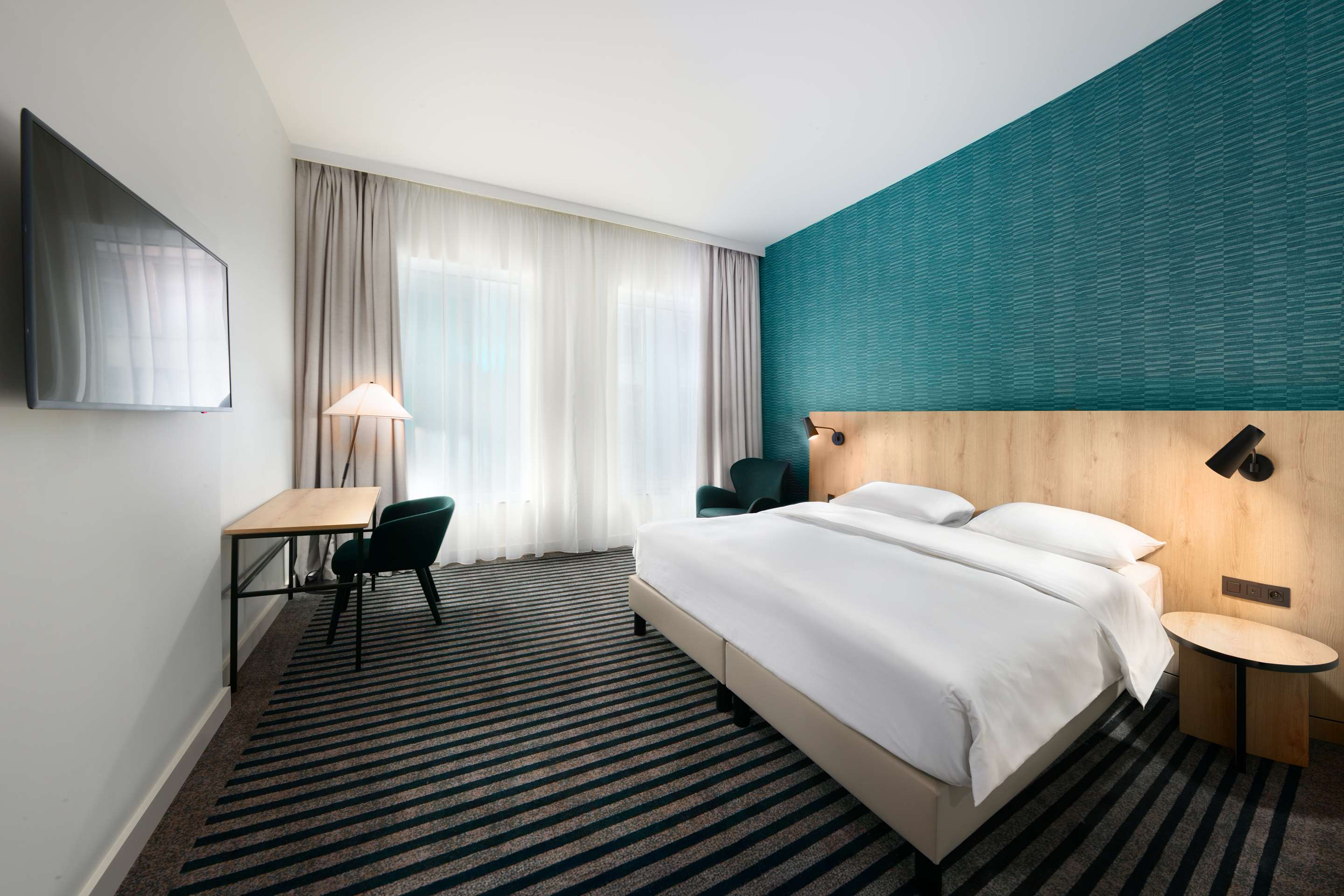 Radisson Hotel Brussels Centre Midi - Tap to explore photos