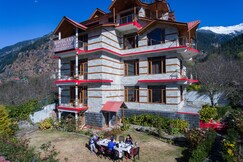 Cottage Woodland Retreat