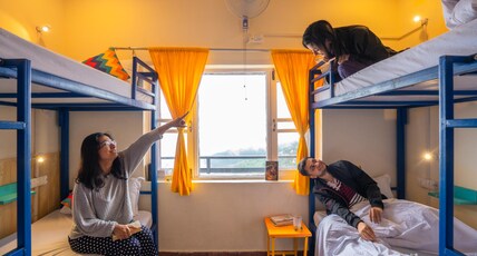 goSTOPS Mussoorie Library Road Room Type - Bed in 6 Bed Mixed Dormitory Room with Ensuite Bathroom