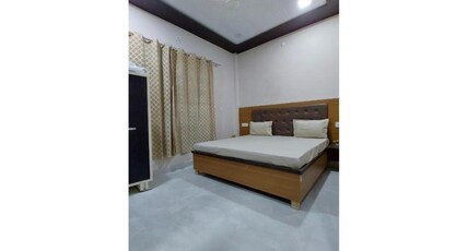 Shree Shyama Dham Room Type - Deluxe Double Bed Room