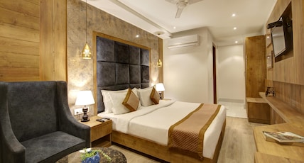 Hotel Town Pallace Patel Nagar Delhi Room Type - Oak Room Hotel Town Pallace Patel Nagar Delhi Room Type - Oak Room