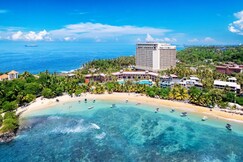 Araliya Beach Resort & Spa