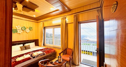 Doon Vista - Mall Road Room Type - Family & Suit Room with Balcony