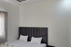 Rooms of Kashi Prabha Home Stay