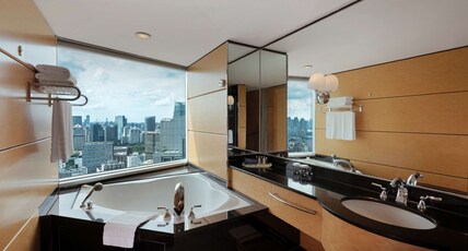 DoubleTree by Hilton Hotel Shanghai - Pudong Room Type - KING EXECUTIVE ROOM
