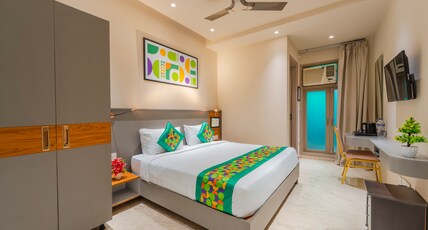 Treebo Raahgir Suites Room Type - Economy Room