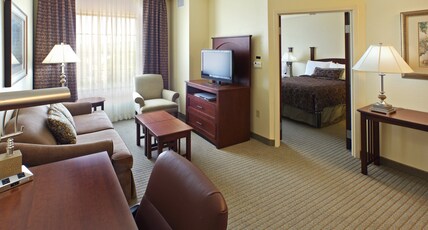 Staybridge Suites HOT SPRINGS Room Type - 1 Bedroom Suite Communications Mobility Accessible Tub Staybridge Suites HOT SPRINGS Room Type - 1 Bedroom Suite Communications Mobility Accessible Tub