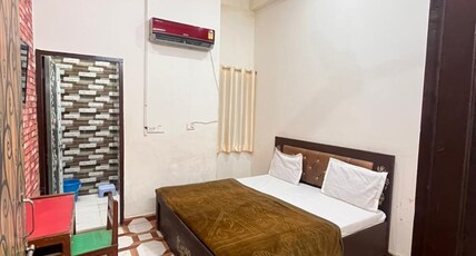 Shree Gauraj Dham Room Type - Bedroom 1