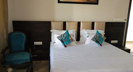 Hotel Krishna International Room Type - Executive Room