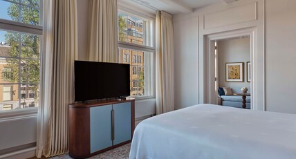 Waldorf Astoria Amsterdam by Hilton Room Type - ONE BEDROOM SUITE CANAL VW