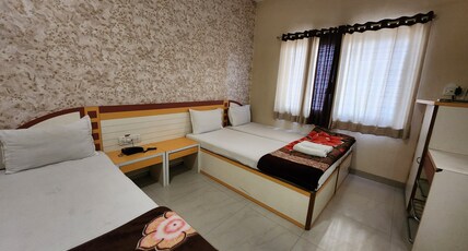 Lumora Inn Supreme Room Type - Superior Double Bed AC Room