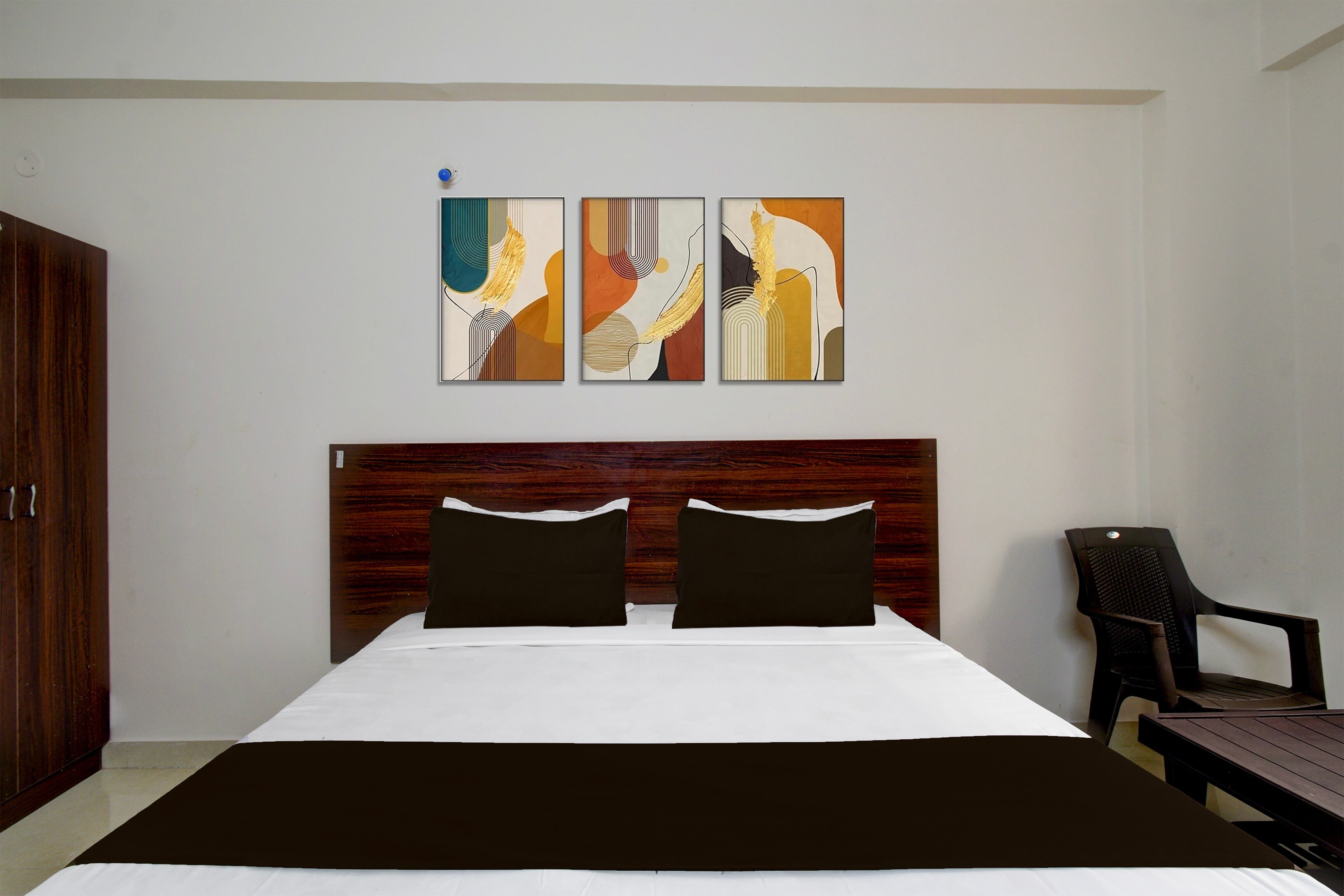 Hotel O Shabari Heights Luxury Abode A/C Rooms SR Nagar Metro Station - Tap to explore photos