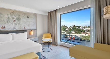 Hilton Garden Inn Jabalpur Room Type - King Premium Room