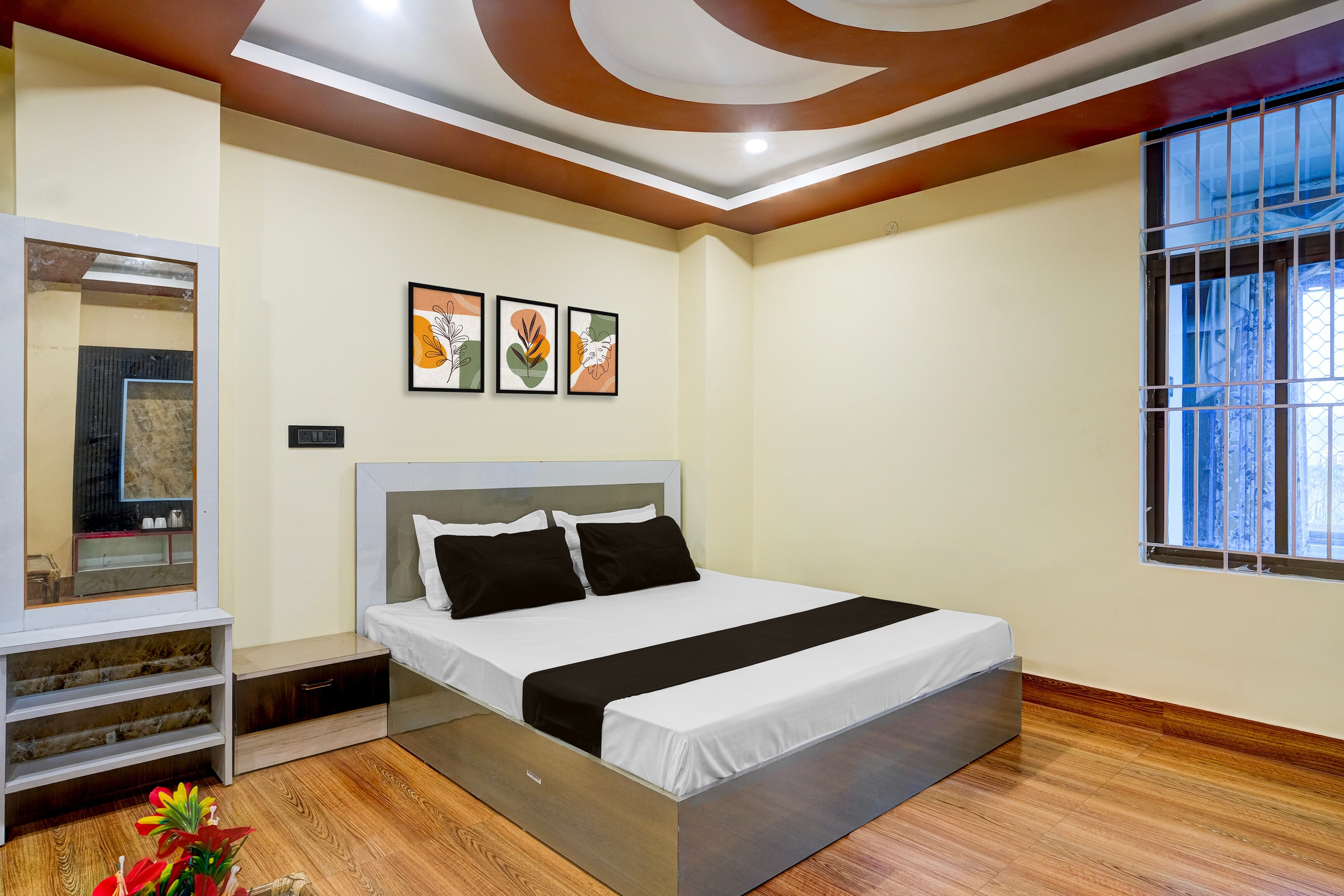 Hotel O Jyoti Guest House - Tap to explore photos