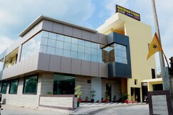HOTEL VIRASAT - E - PUNJAB