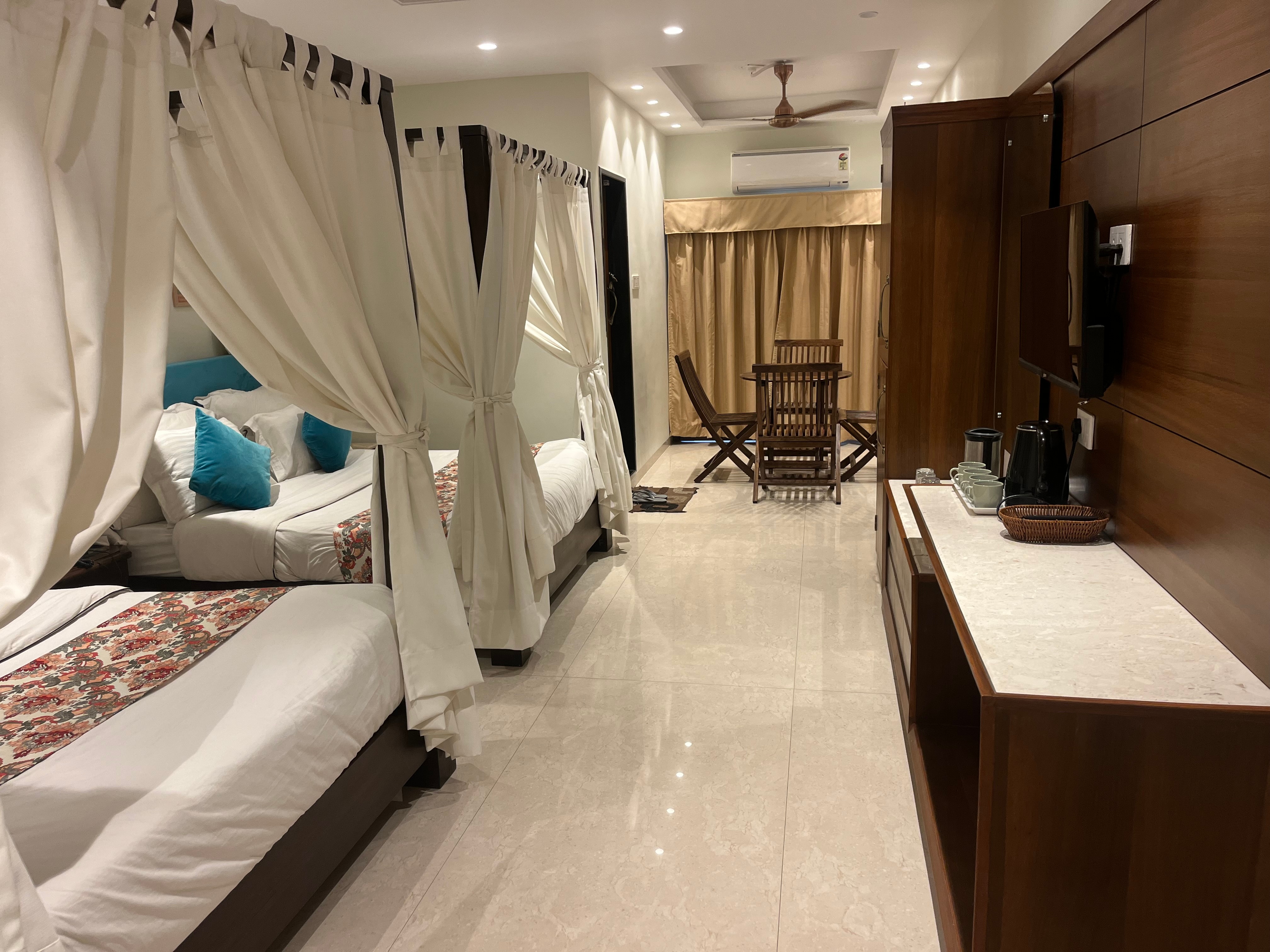 Hotel Parash New (A complete family hotel) - Tap to explore photos