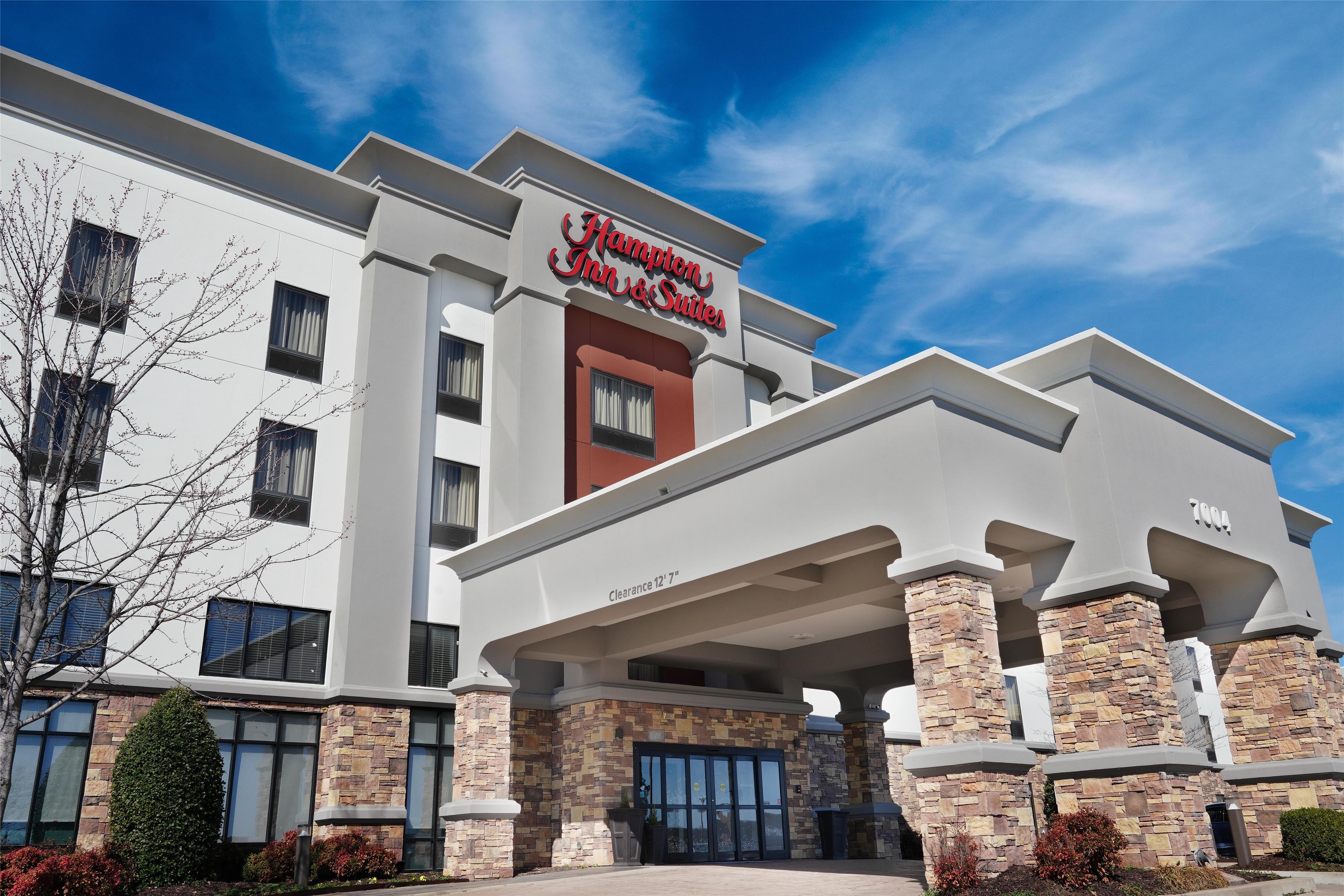 Hampton Inn & Suites Tulsa/Tulsa Hills - Tap to explore photos