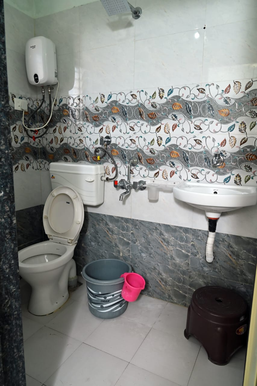Hotel Matoshree Lodging Nashik - Tap to explore photos