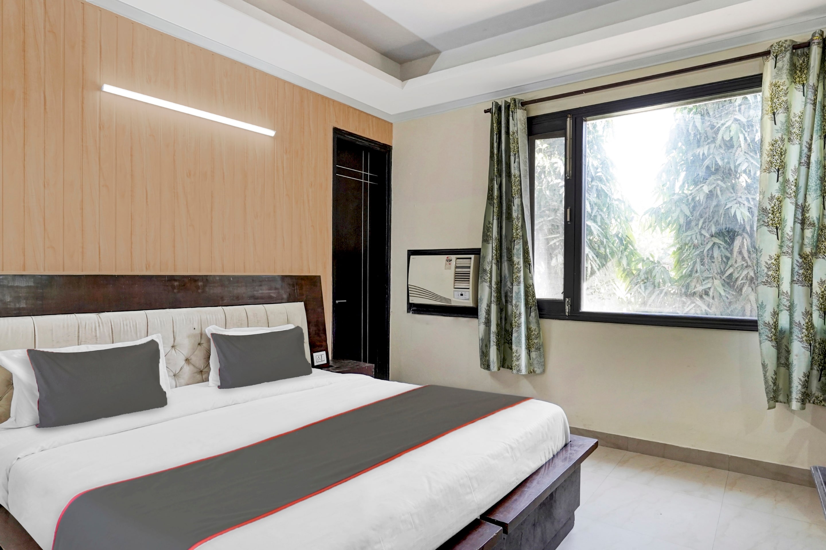 Hotel O Gurgaon 26 - Tap to explore photos