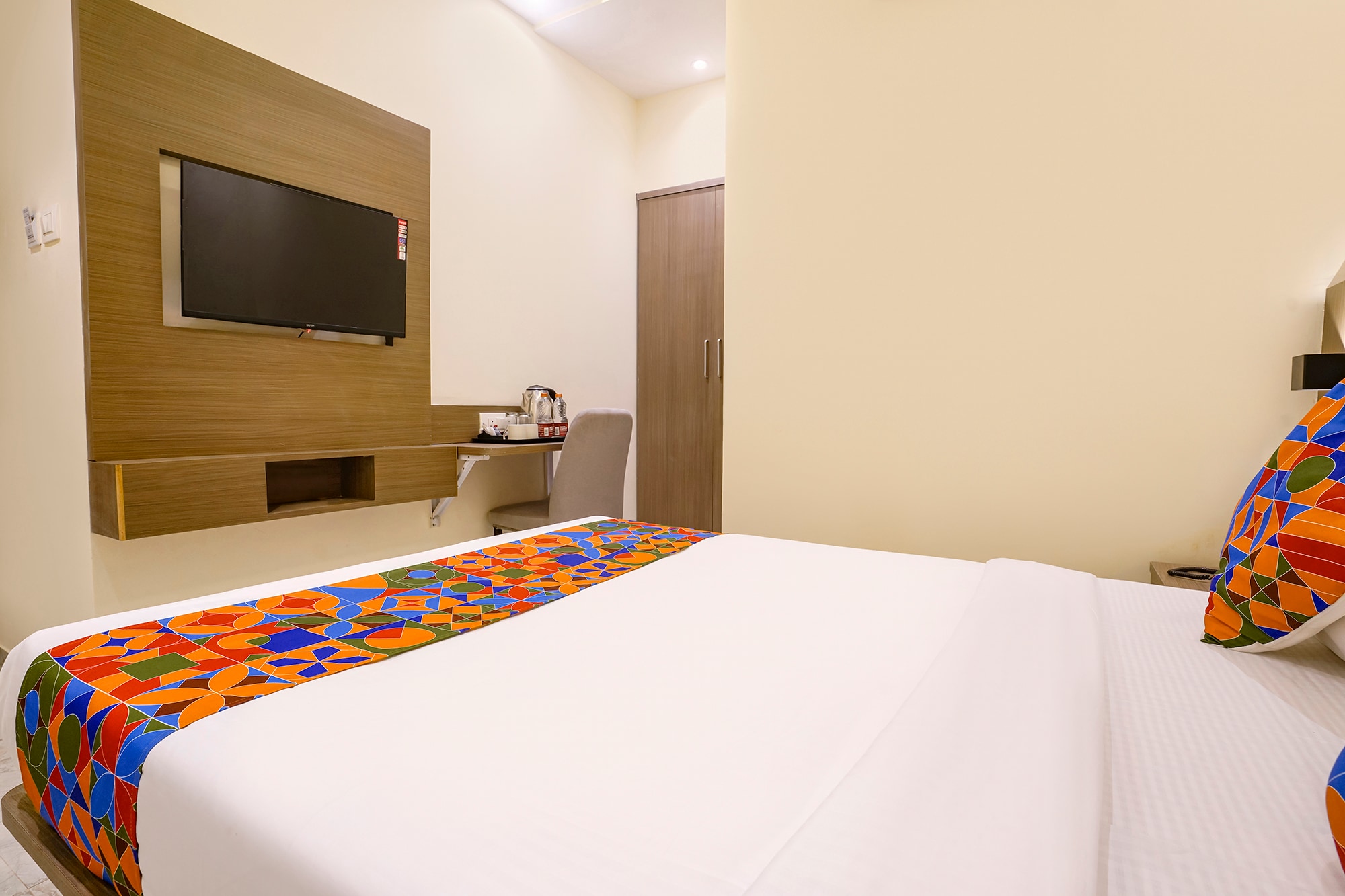 FabHotel Prime Palm Grove - Nr. BKC - Tap to explore photos