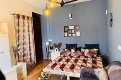 Jubilant Studio:High Rise private *studio*