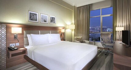 Hilton Garden Inn Dubai Deira Room Type - KING ONE BEDROOM SUITE
