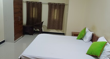 Girdharpalace Room Type - Bedroom 4