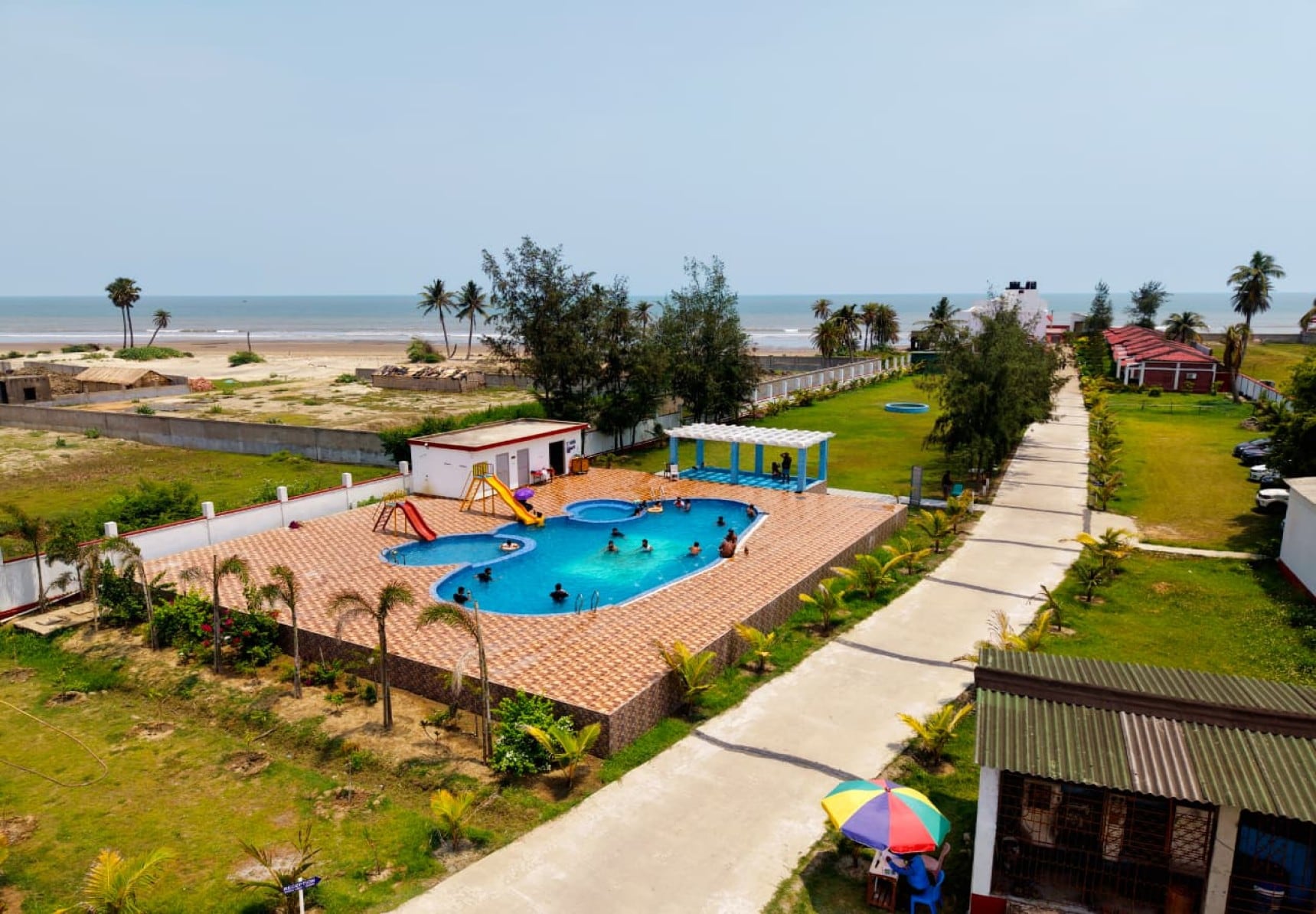 Ricardo Beach Resort - Tap to explore photos
