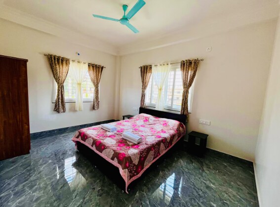 Travelers Home -2AC 2BHK - Tap to explore photos