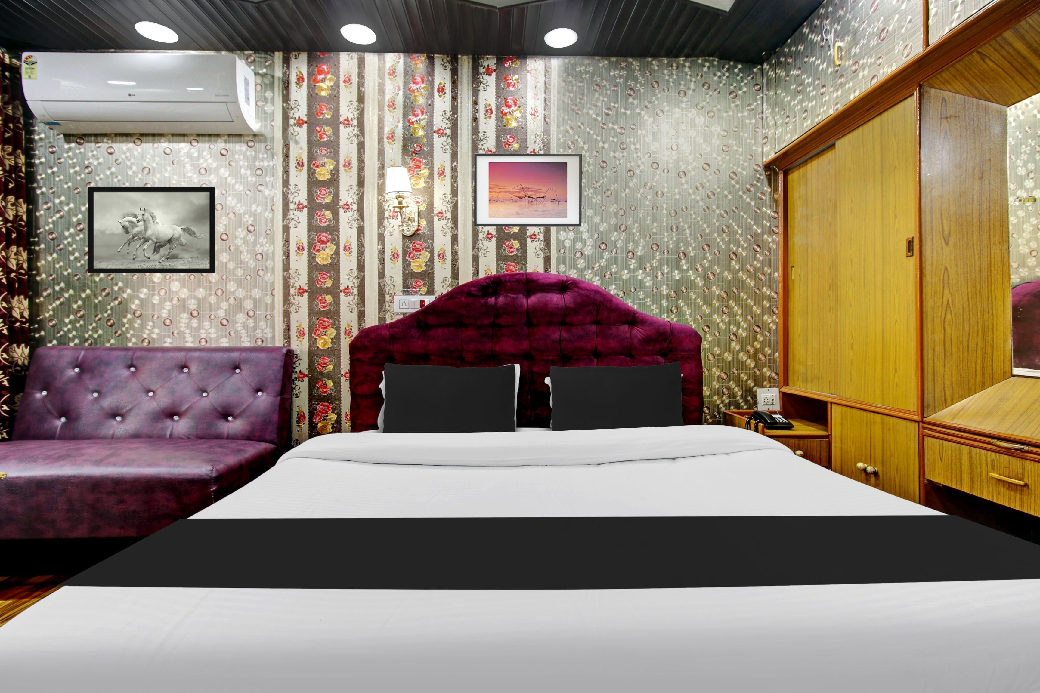 Hotel O Residency Road Srinagar - Tap to explore photos