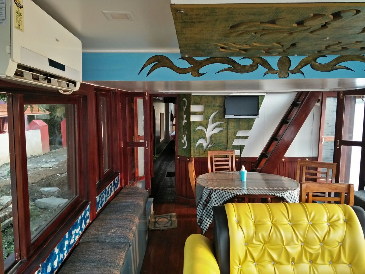 Damodar House Boat - Tap to explore photos
