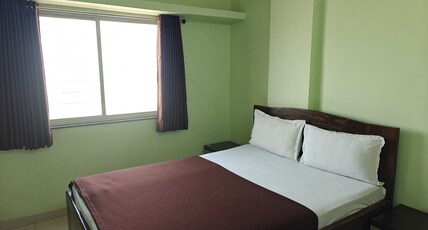 Laxmi Narayan Hotel Room Type - Family Room NON AC