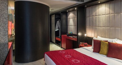 The Park Kolkata Room Type - Luxury Room