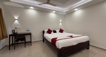 Kaarthik Residency Room Type - Executive With Balcony
