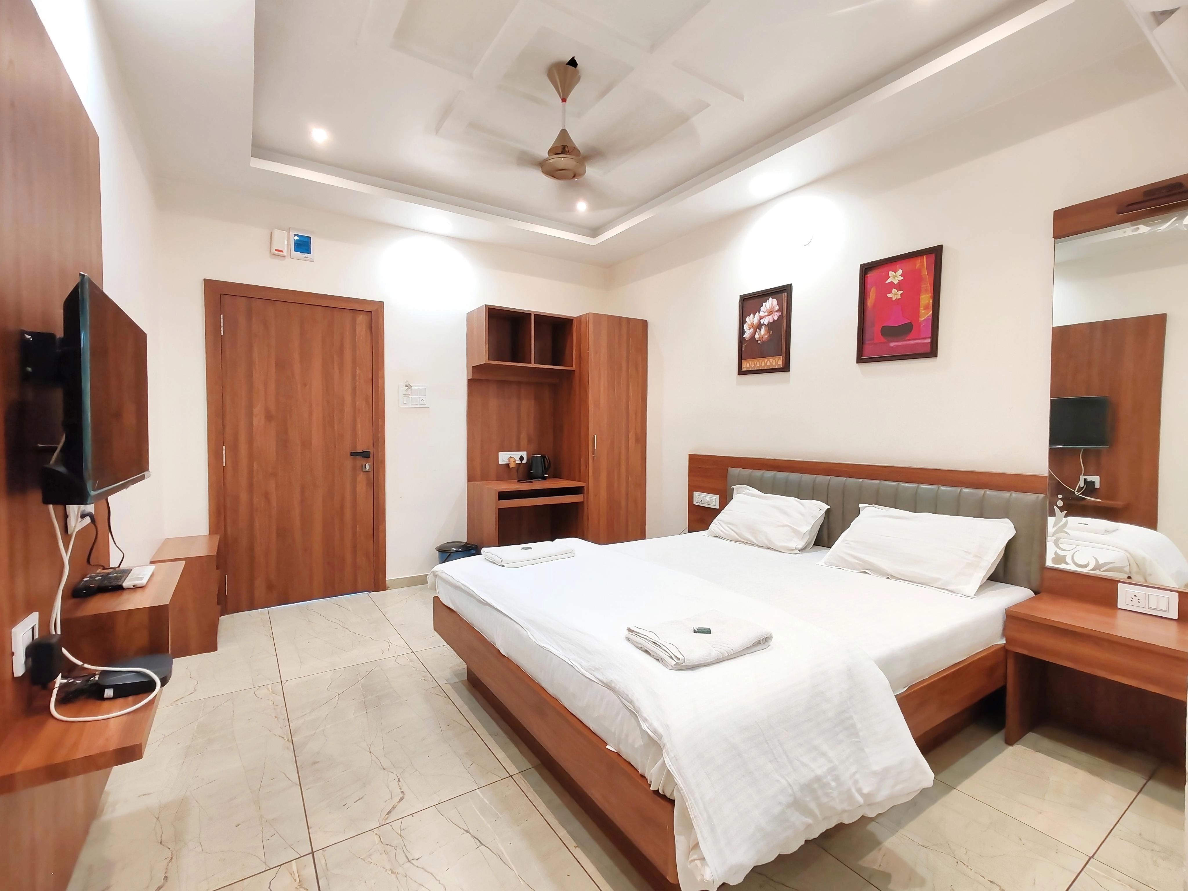 Hotel Meera Regency - Tap to explore photos