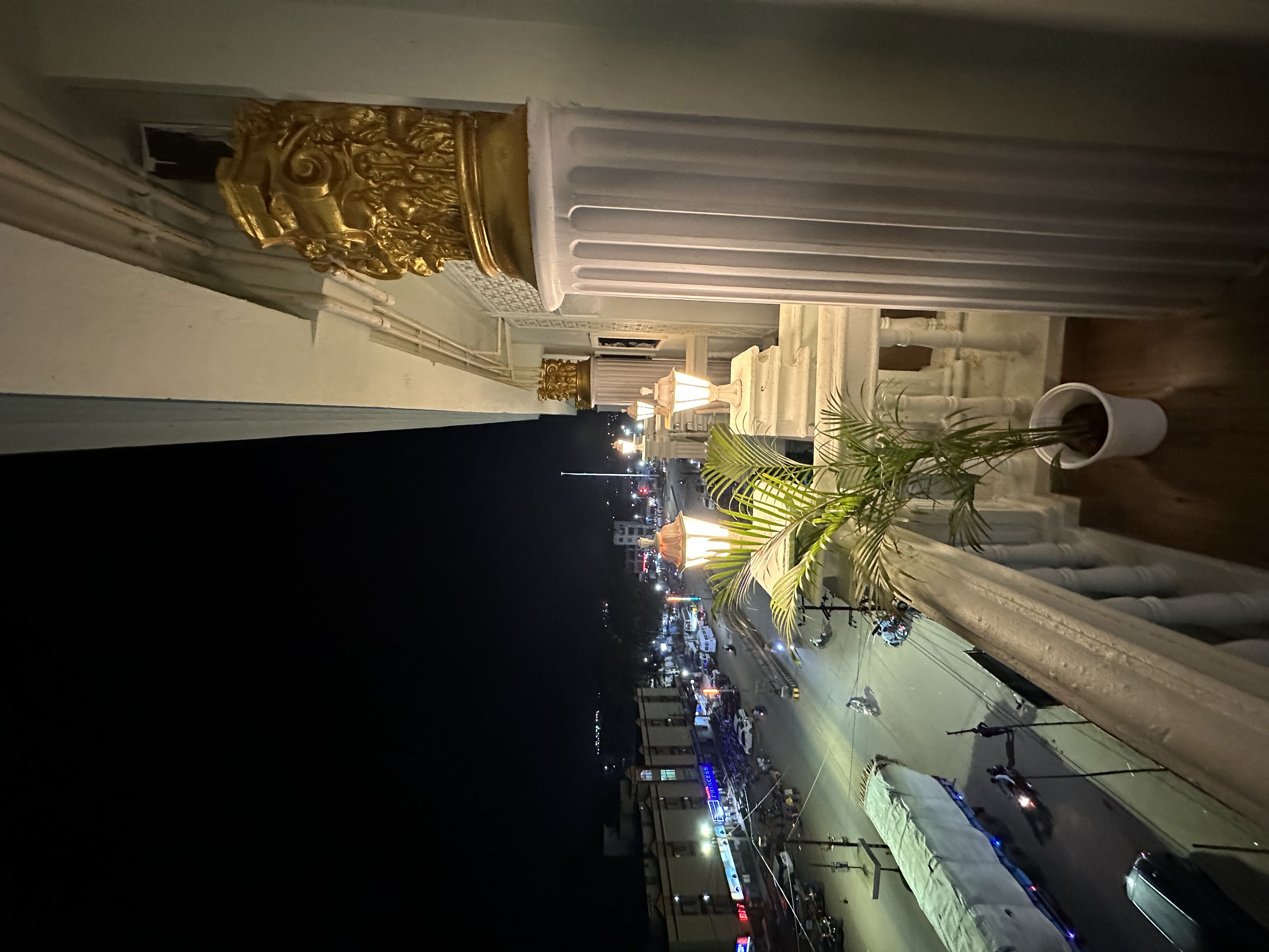 Balkrishna palace - Tap to explore photos